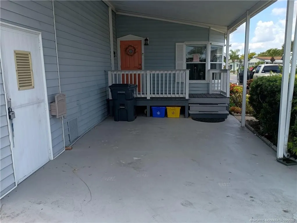 6055 Seashore Drive