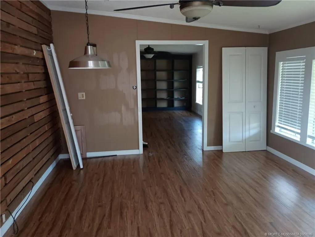 6055 Seashore Drive