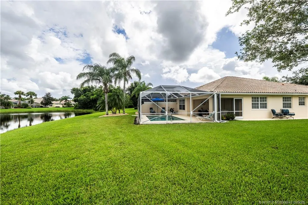 9293 SE Hawks Nest Court