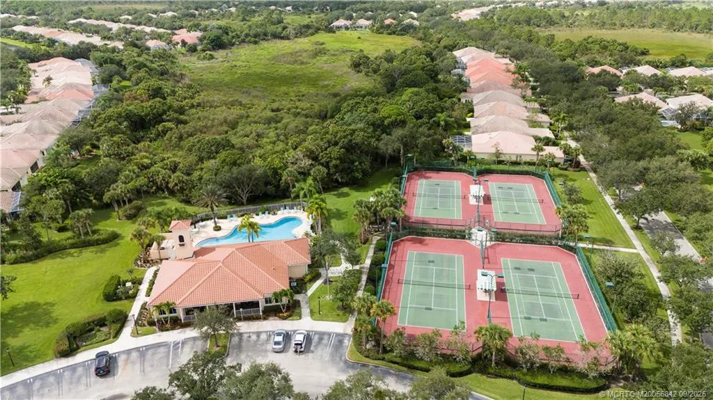 9293 SE Hawks Nest Court