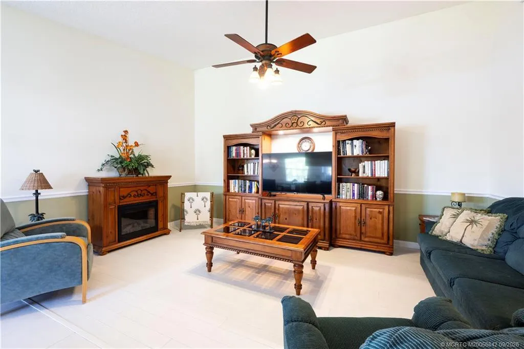 9293 SE Hawks Nest Court