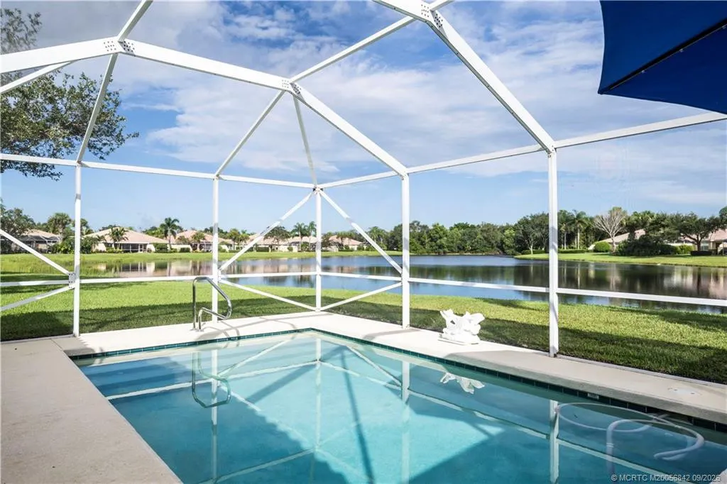9293 SE Hawks Nest Court