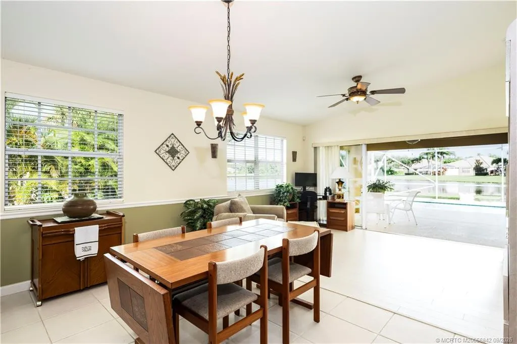 9293 SE Hawks Nest Court