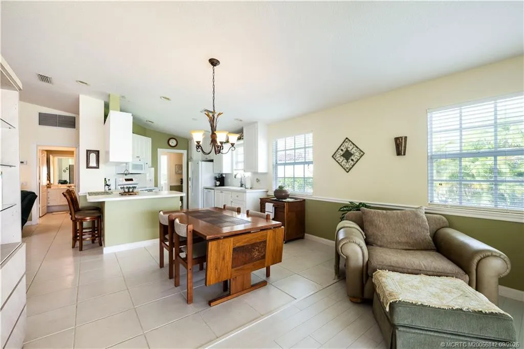 9293 SE Hawks Nest Court