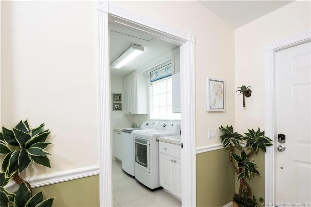 9293 SE Hawks Nest Court