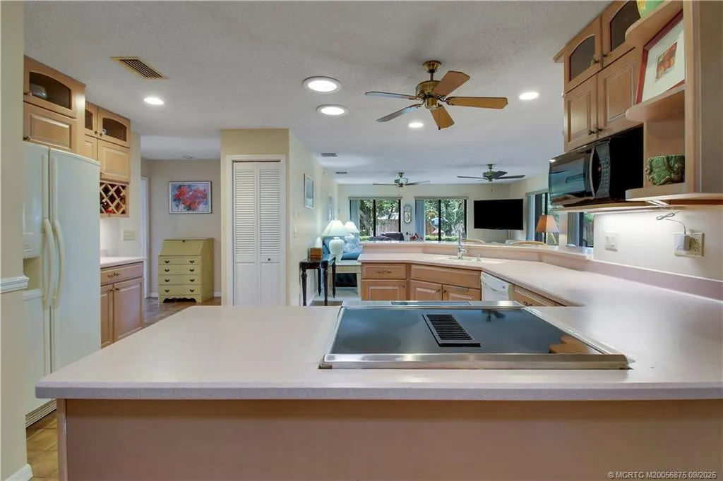 8303 SE Cumberland Circle