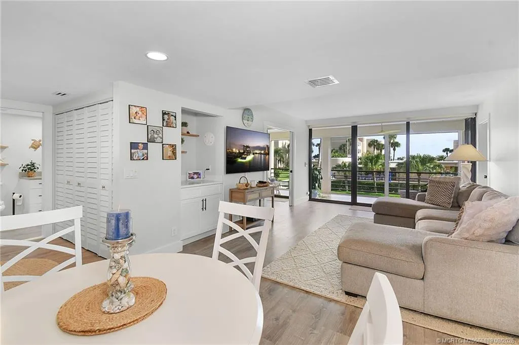 3452 NE Causeway Boulevard #202