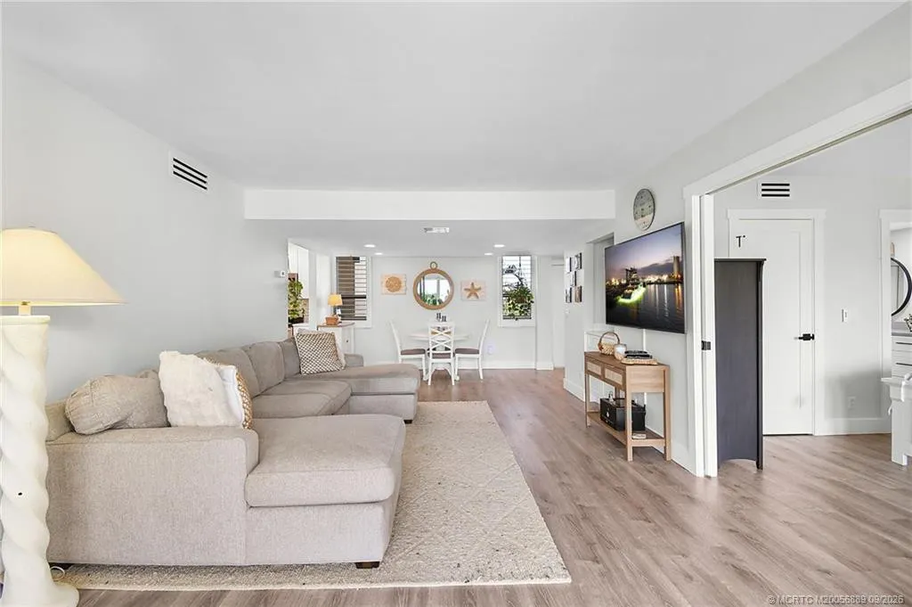 3452 NE Causeway Boulevard #202
