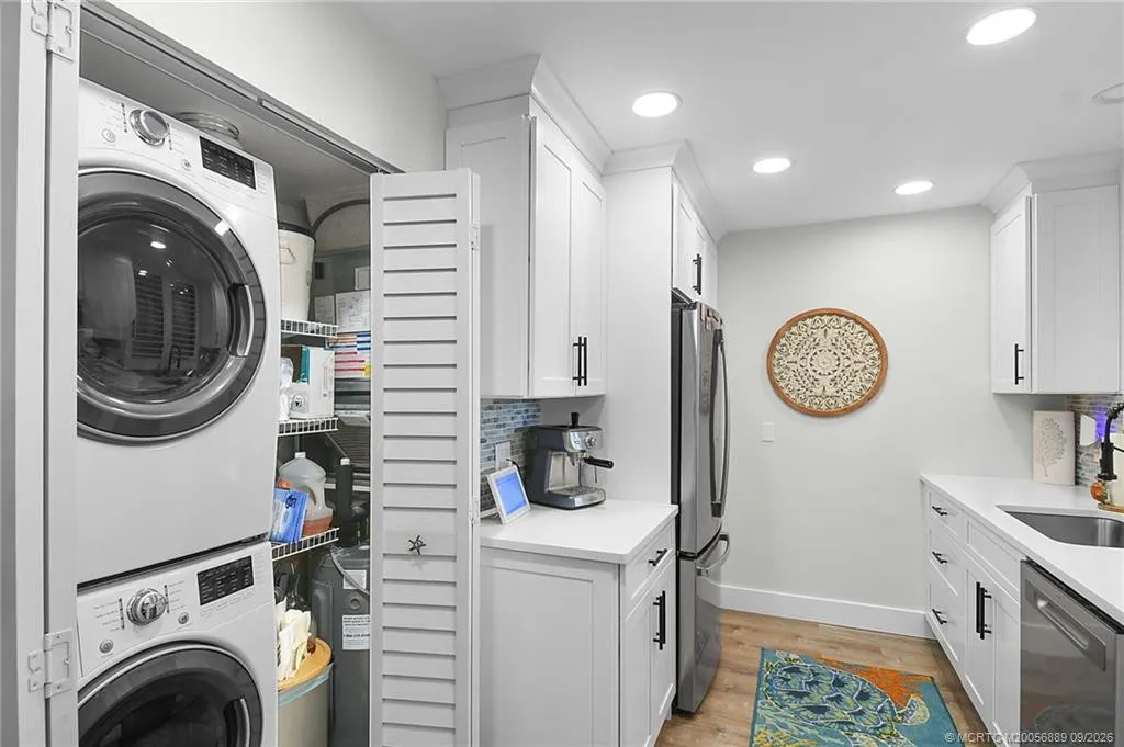3452 NE Causeway Boulevard #202