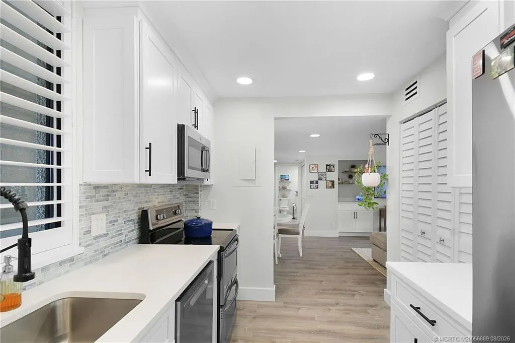 3452 NE Causeway Boulevard #202