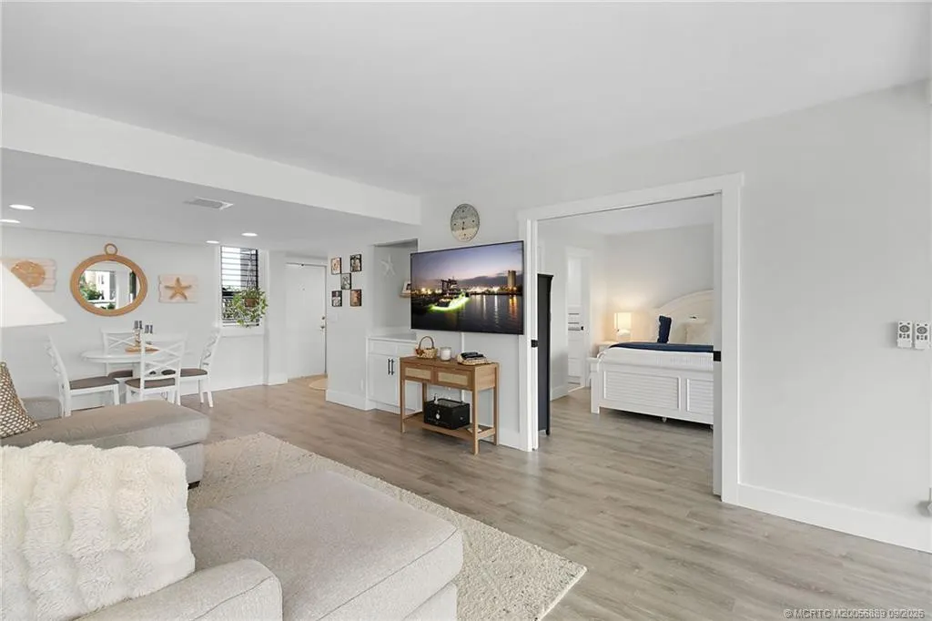 3452 NE Causeway Boulevard #202