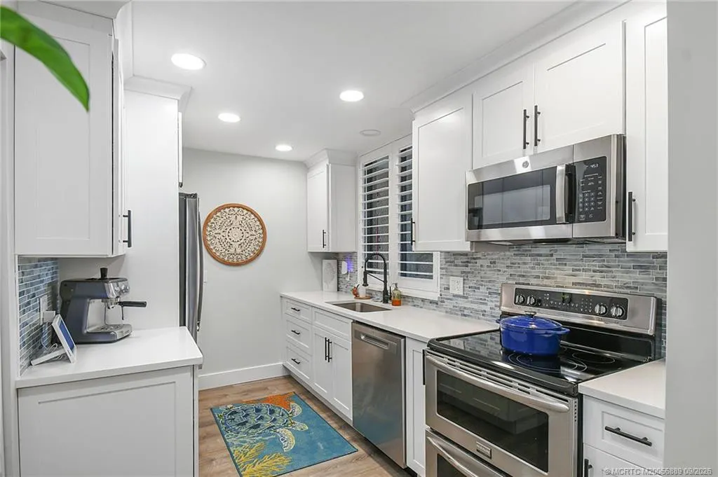 3452 NE Causeway Boulevard #202