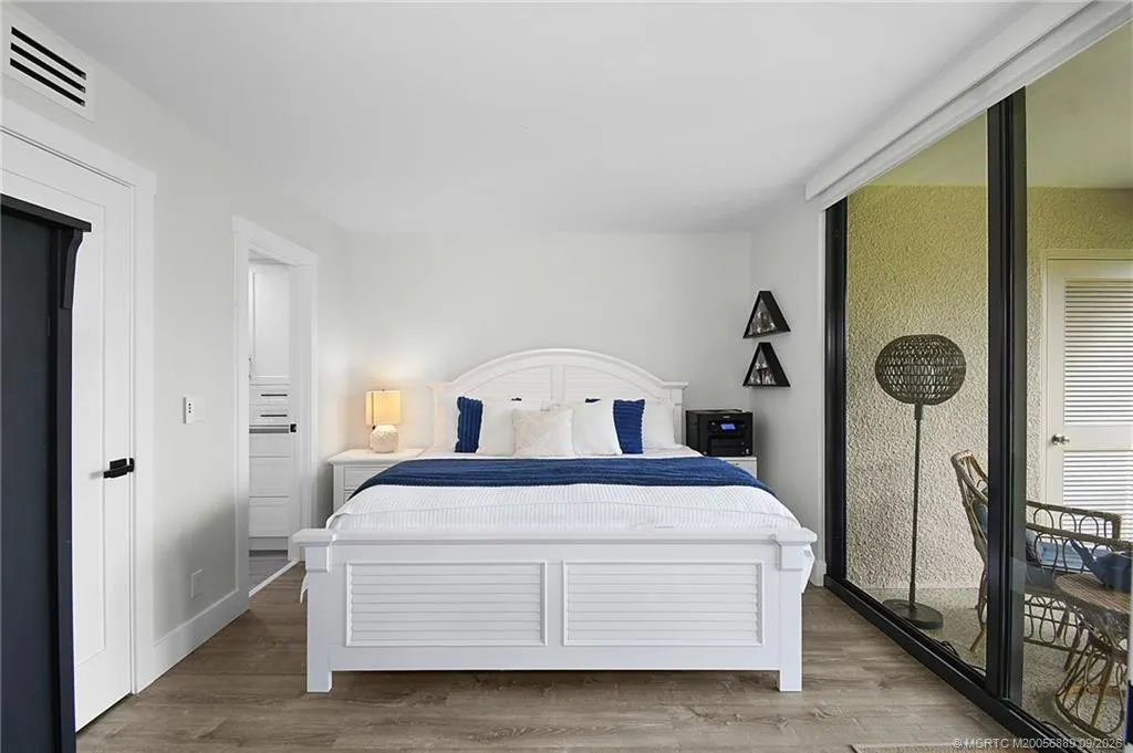 3452 NE Causeway Boulevard #202