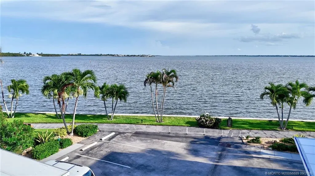 3452 NE Causeway Boulevard #202