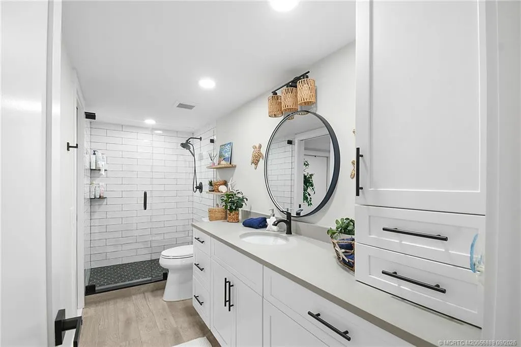 3452 NE Causeway Boulevard #202