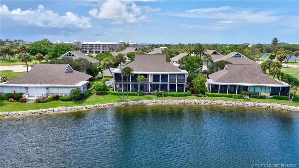 311 NE Golfview Circle