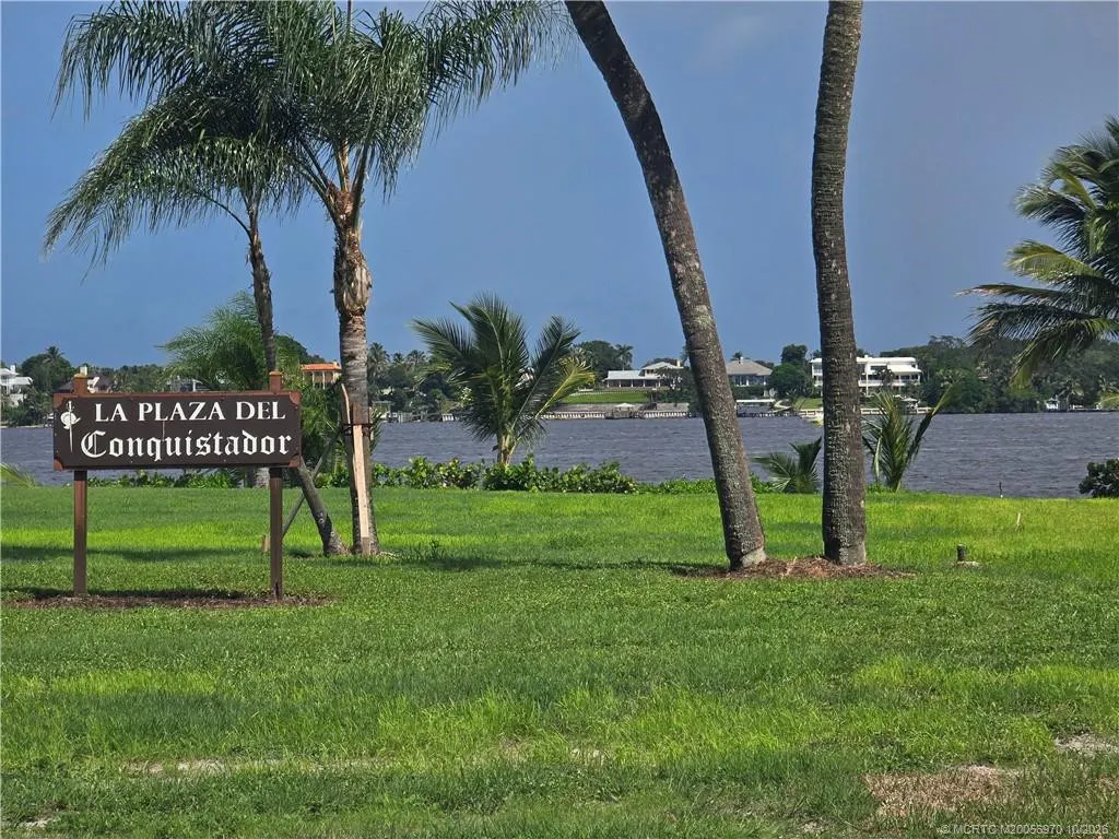 1800 SE Saint Lucie Boulevard #6-304