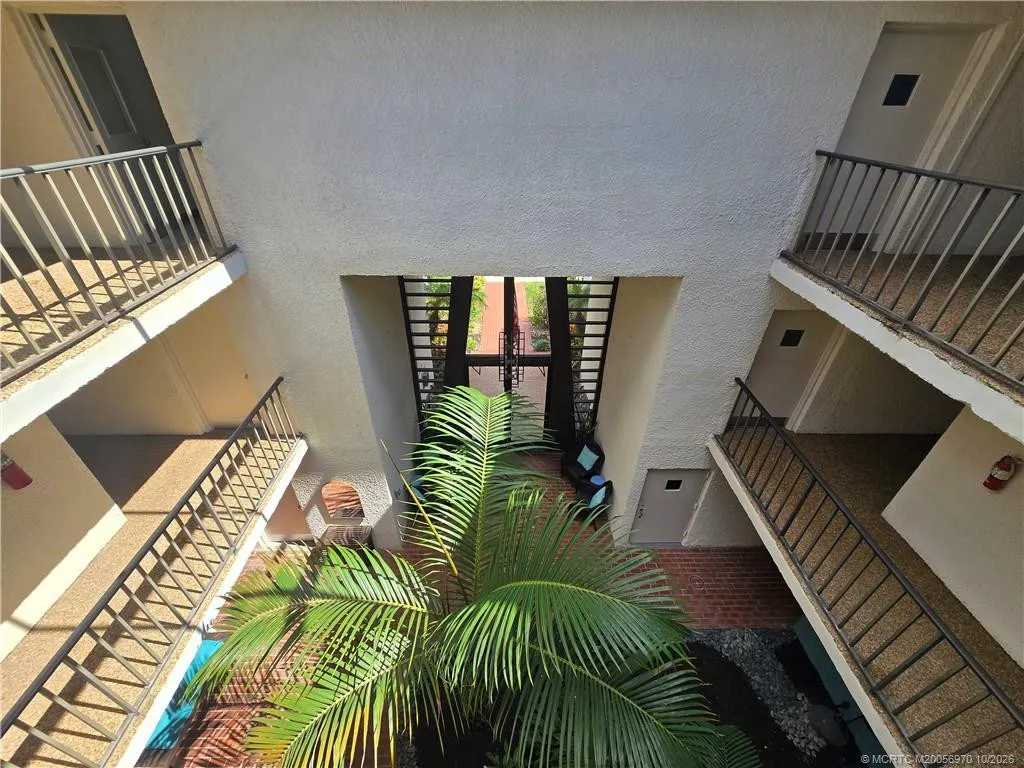 1800 SE Saint Lucie Boulevard #6-304