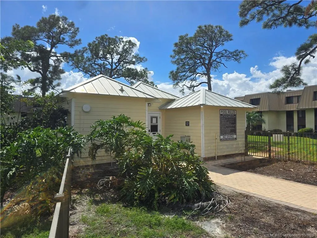 1800 SE Saint Lucie Boulevard #6-304
