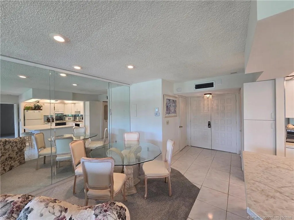 1800 SE Saint Lucie Boulevard #6-304