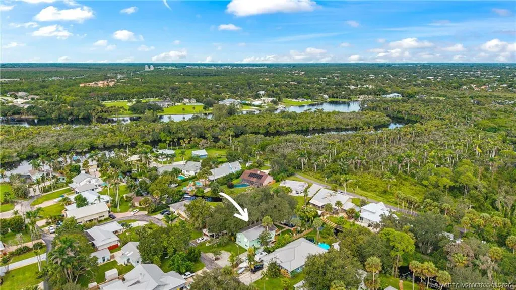 615 SW Rustic Circle