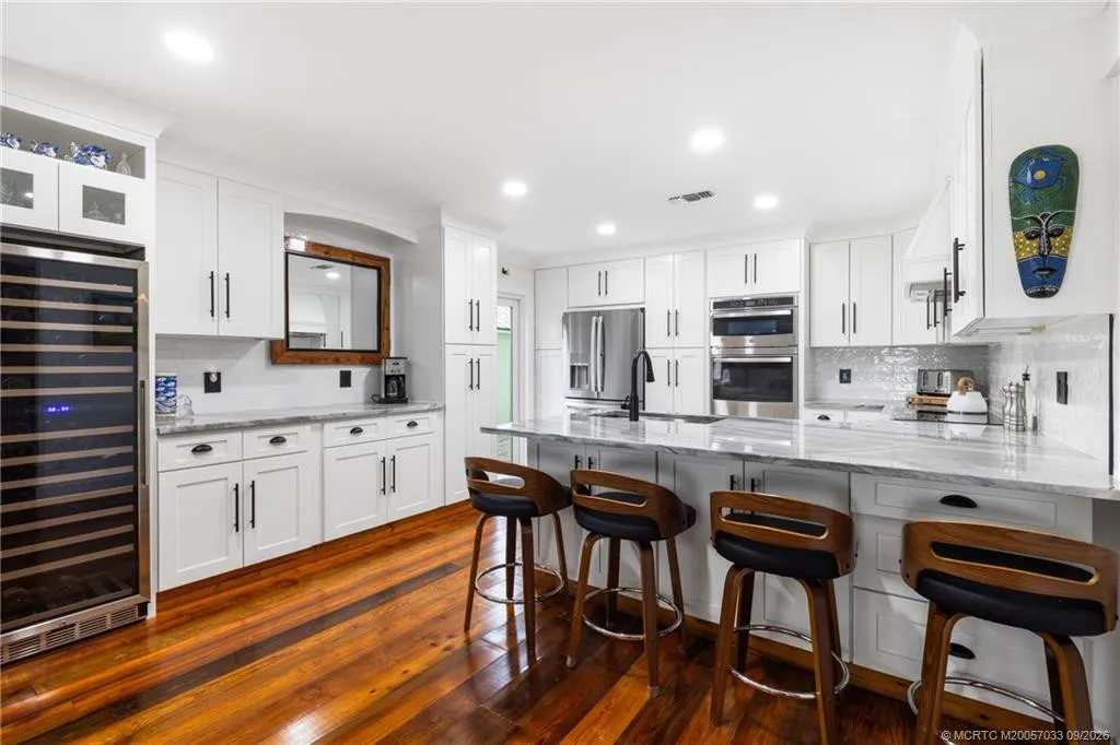 615 SW Rustic Circle