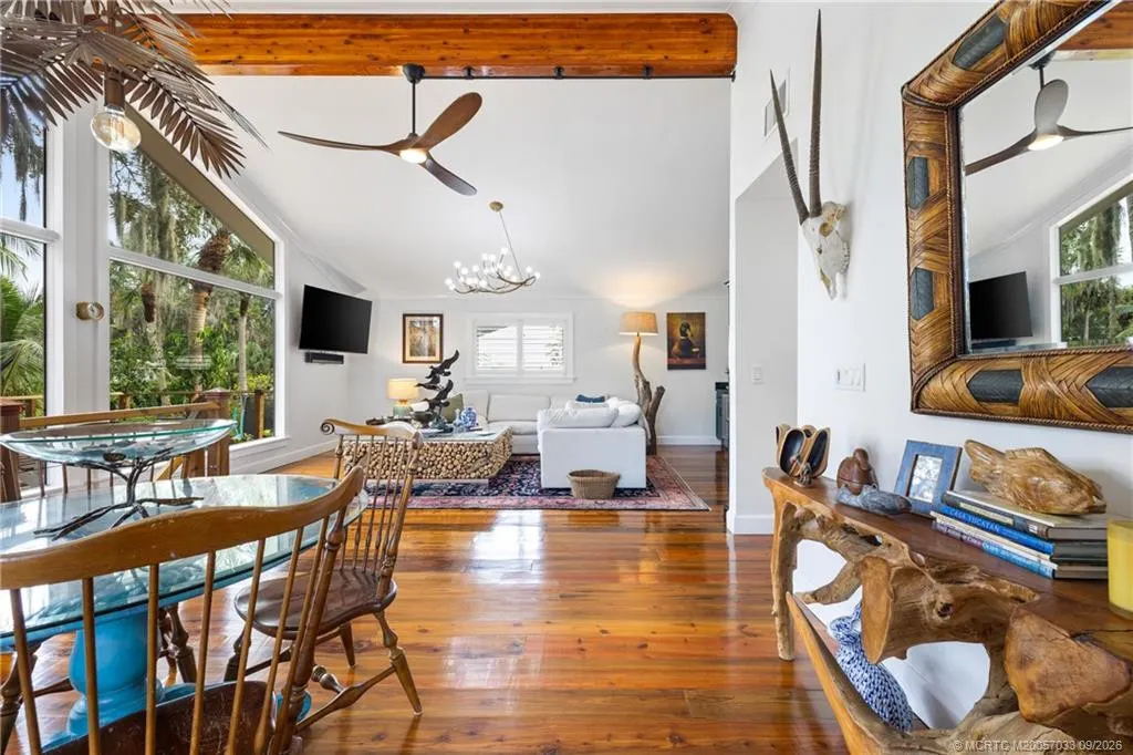 615 SW Rustic Circle