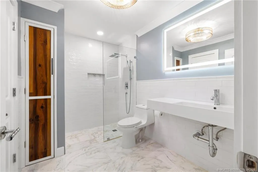 615 SW Rustic Circle