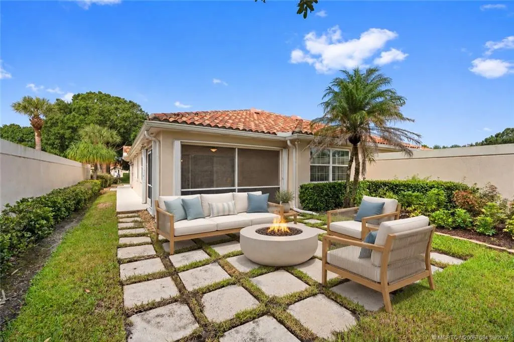 1664 SW Shady Lake Terrace