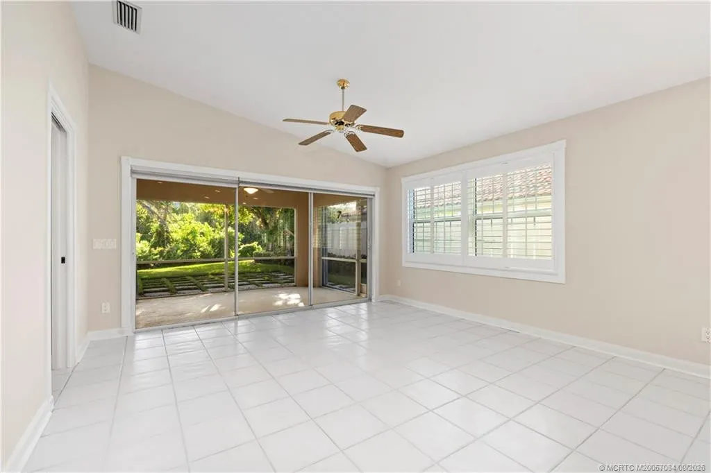 1664 SW Shady Lake Terrace