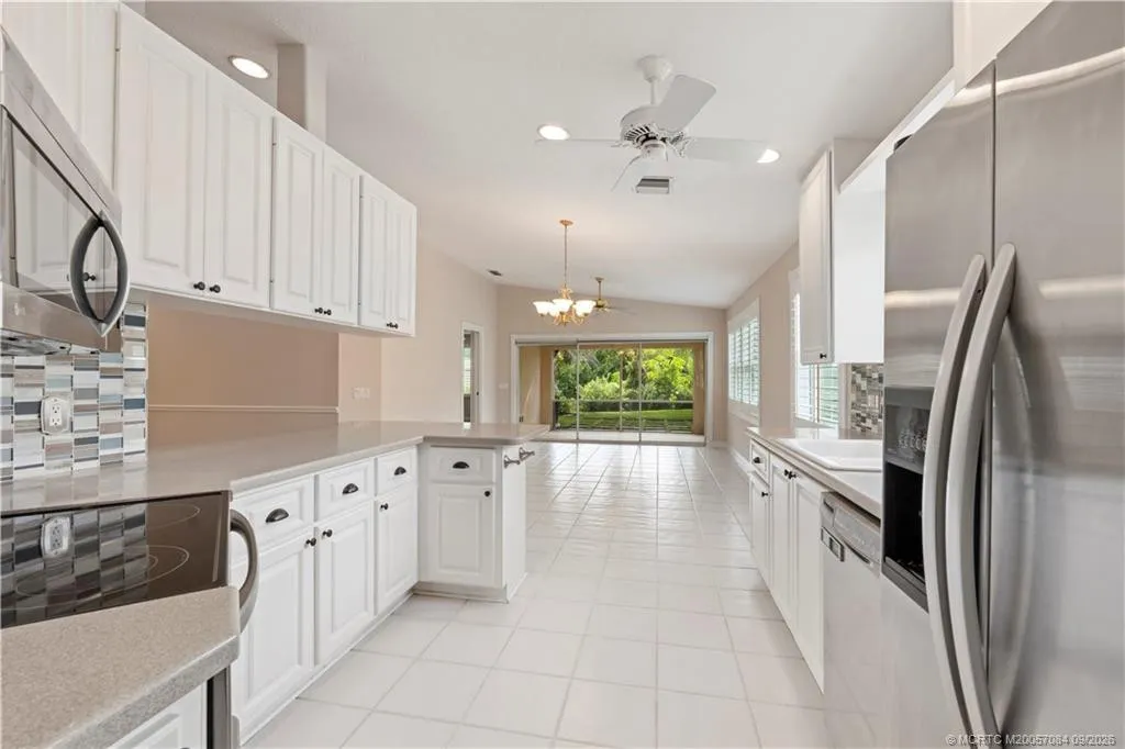 1664 SW Shady Lake Terrace