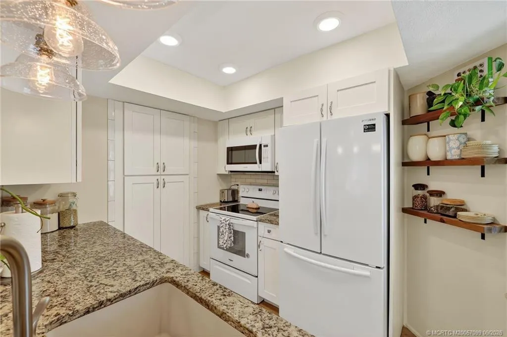 3260 SE Aster Lane #I241
