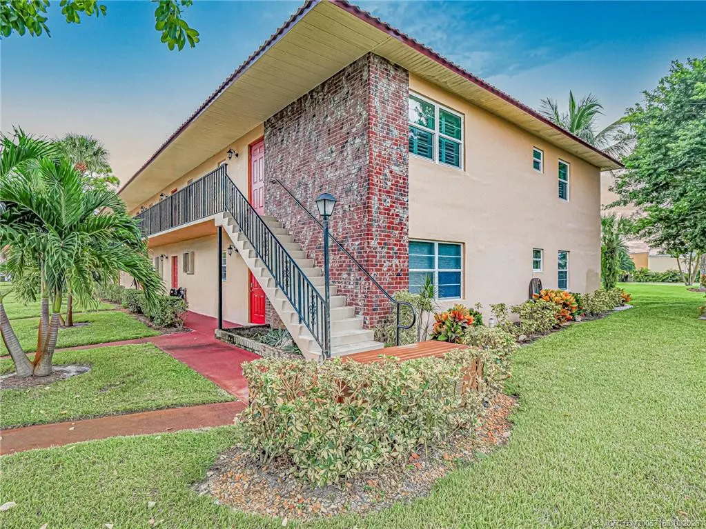 1975 SW Palm City Road #39J