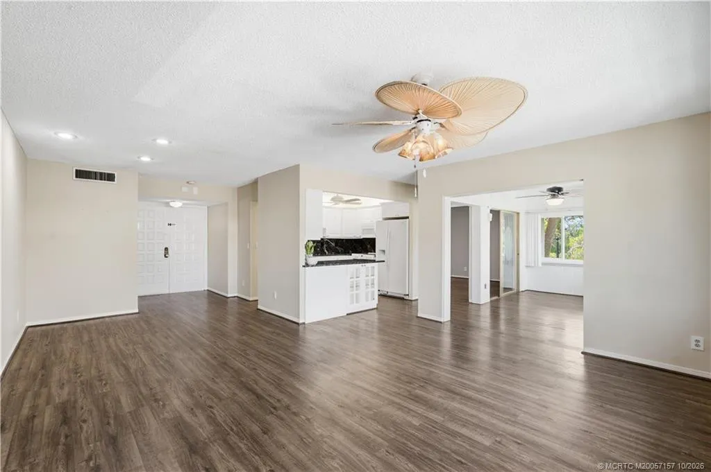 1800 SE Saint Lucie Boulevard #7-201