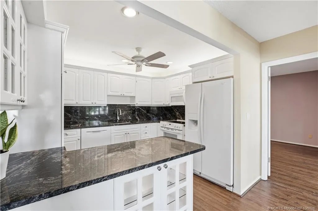 1800 SE Saint Lucie Boulevard #7-201
