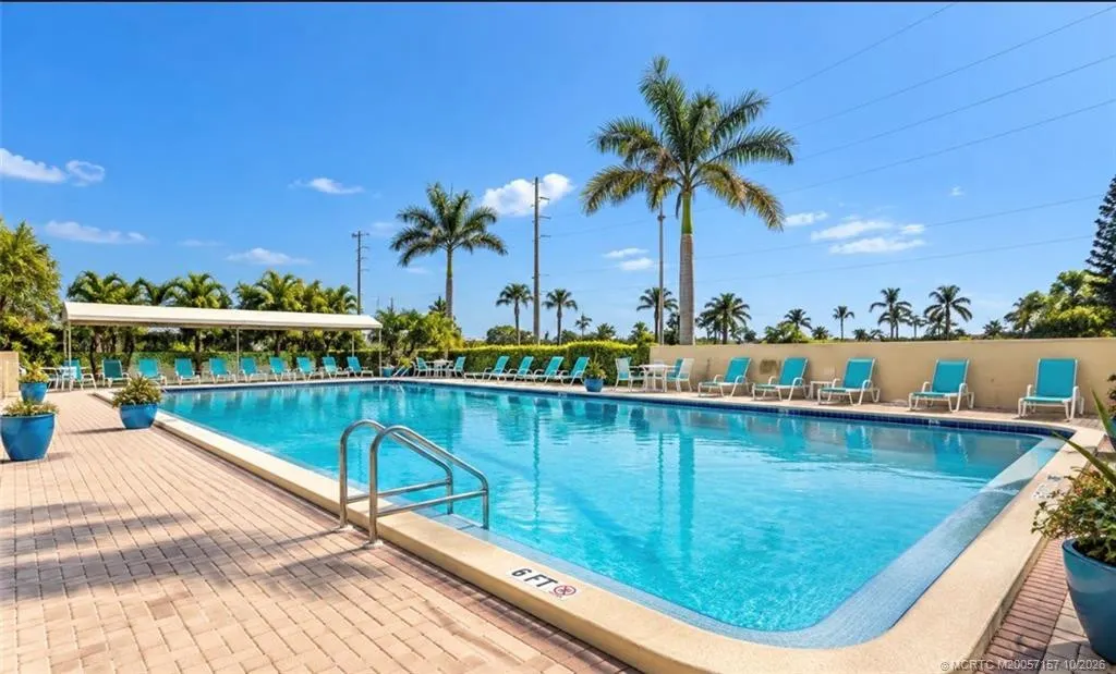 1800 SE Saint Lucie Boulevard #7-201
