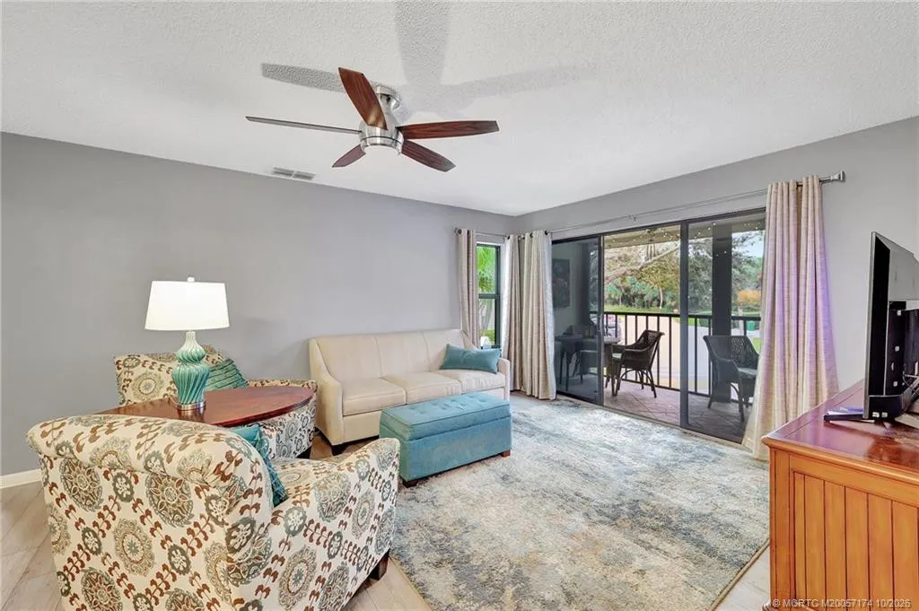 1965 SW Silver Pine Way #118D