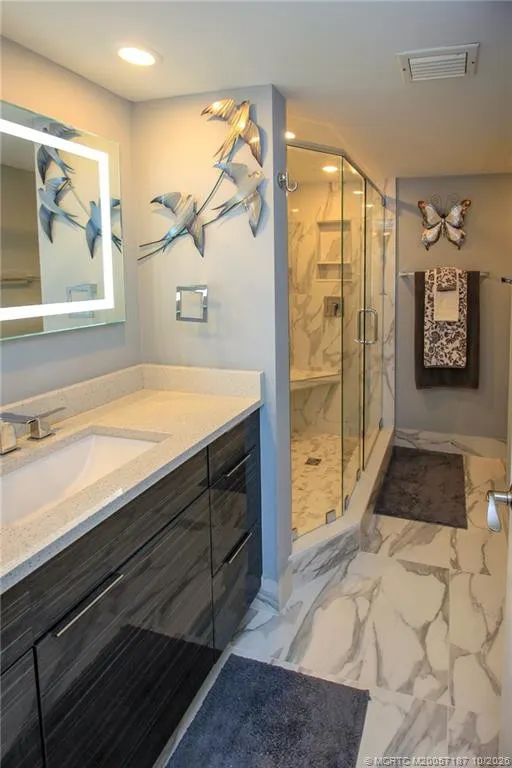 4680 NE Sandpebble Trace #302