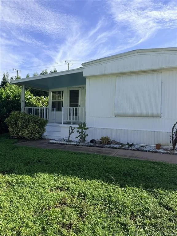 8051 SE Homestead Avenue