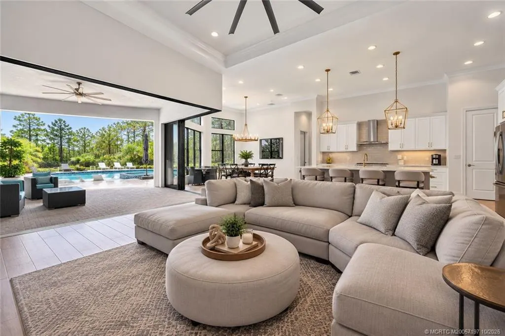 3296 SW Flowerdew Court
