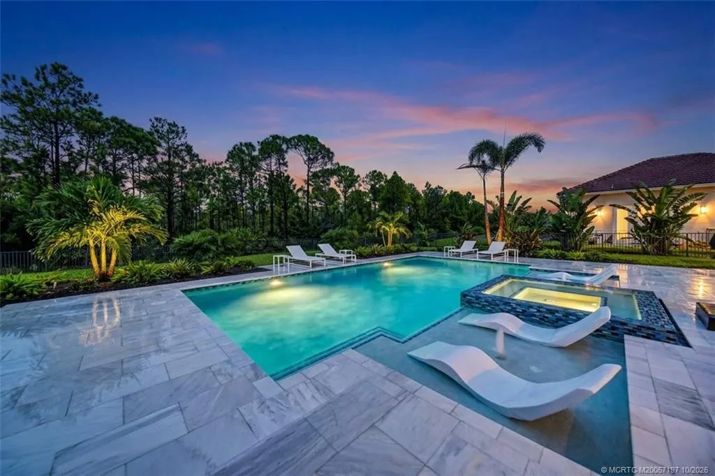 3296 SW Flowerdew Court