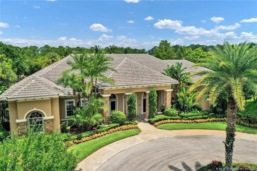 3296 SW Flowerdew Court