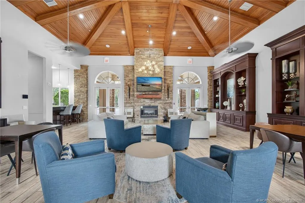 3296 SW Flowerdew Court