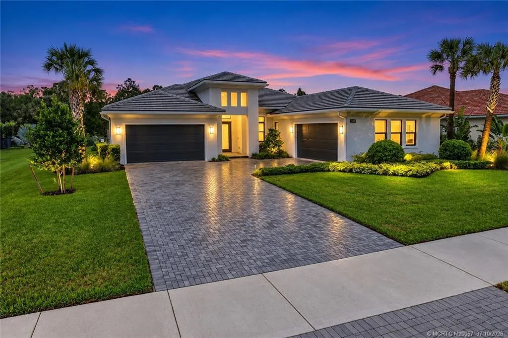 3296 SW Flowerdew Court