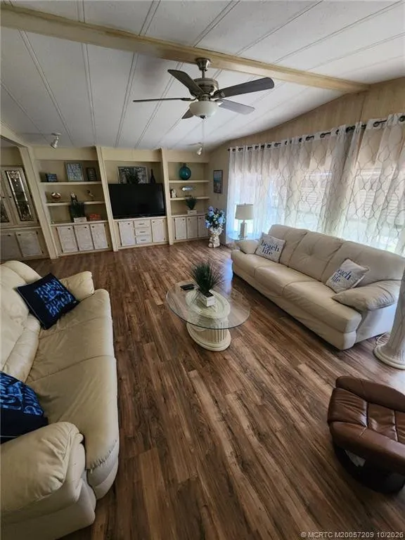 7937 SE Continental Drive