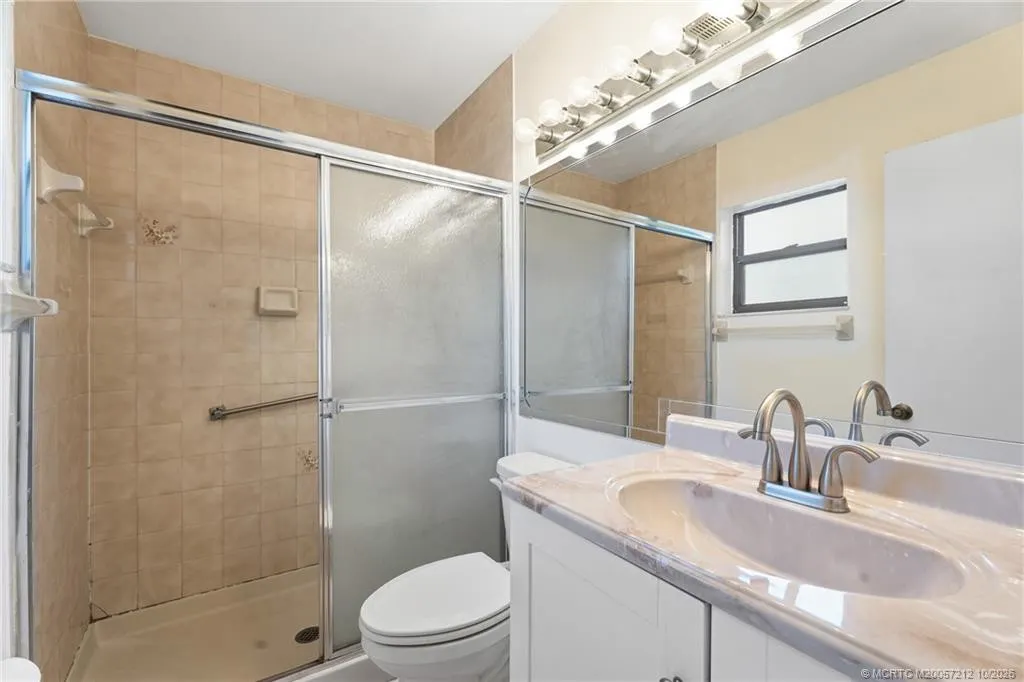 2054 SW Silver Pine Way #123H