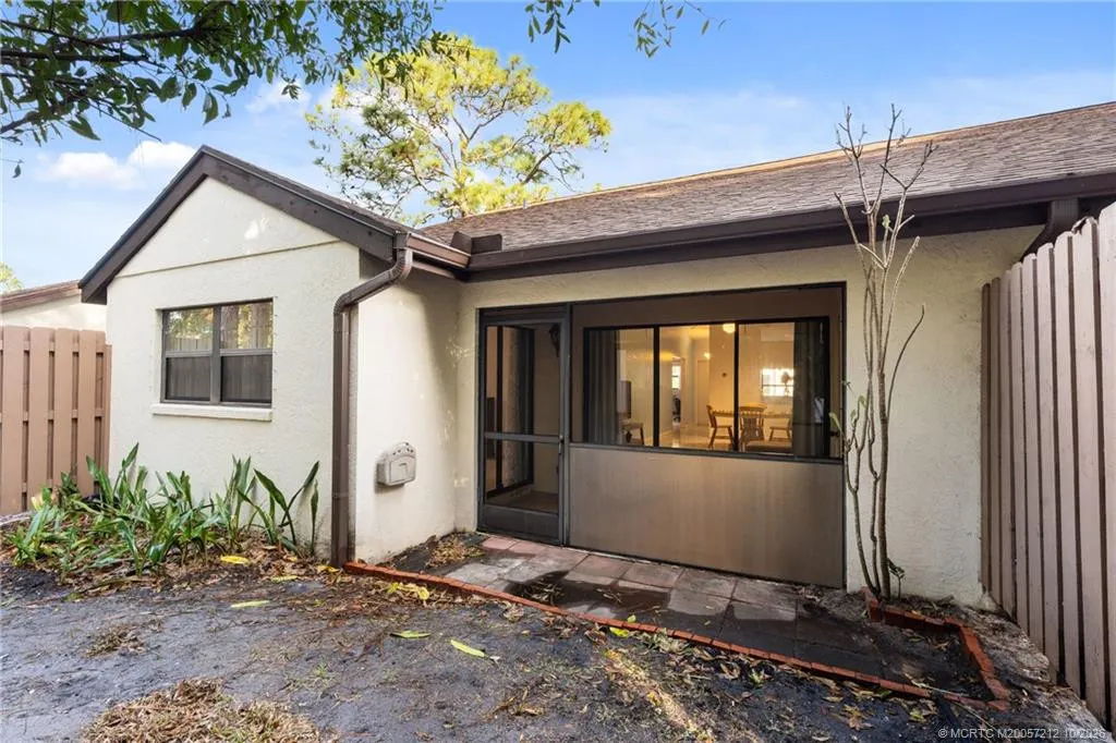 2054 SW Silver Pine Way #123H