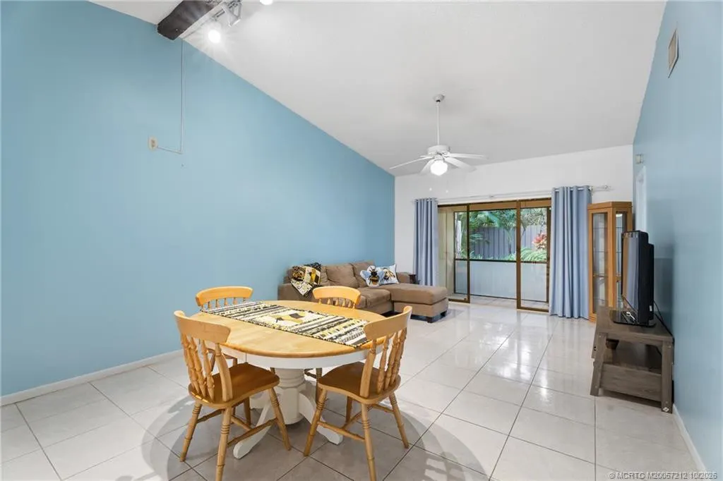 2054 SW Silver Pine Way #123H