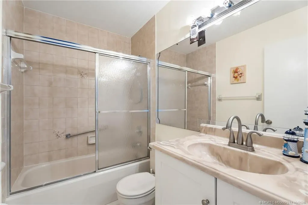 2054 SW Silver Pine Way #123H
