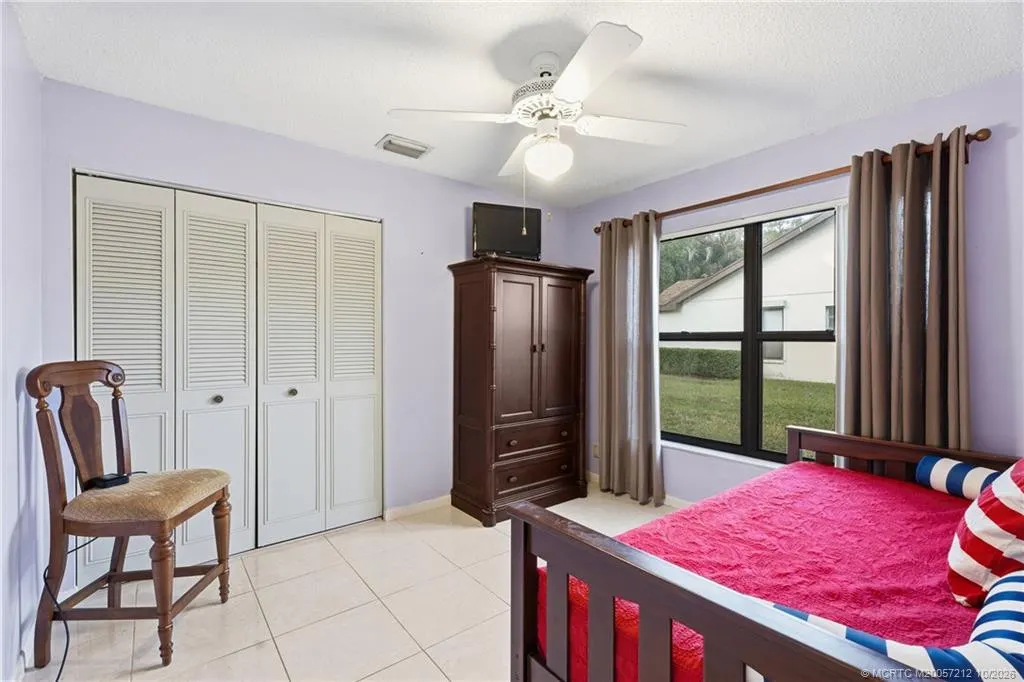 2054 SW Silver Pine Way #123H